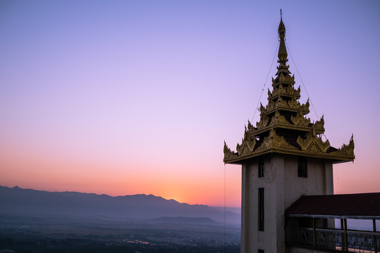 曼德勒山