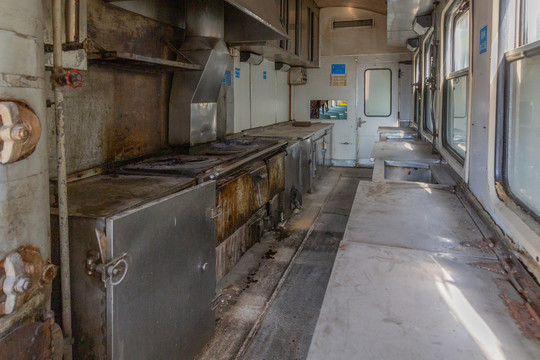 废弃的火车厨房