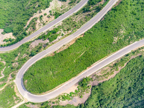 航拍山区公路