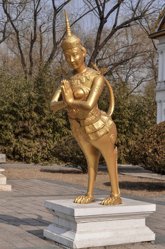 世界公园大王宫前的雕塑