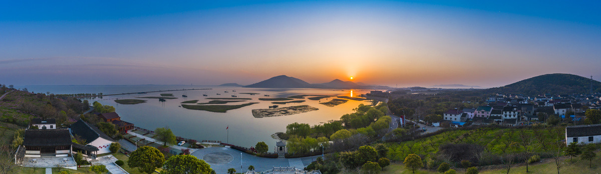 太湖日出全景