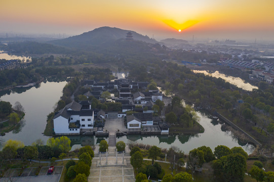河阳山日出