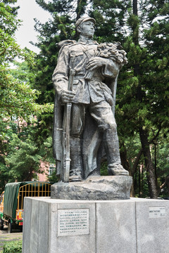 解放广州纪念像