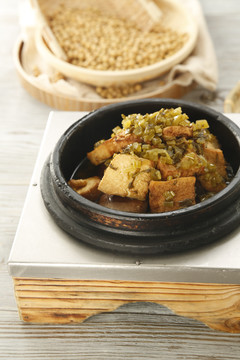 雪菜烧豆腐