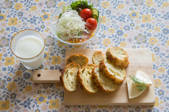 吐司面包早餐