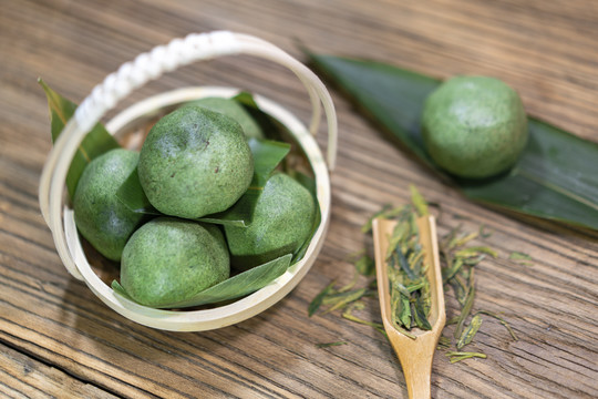 传统艾草青团茶点