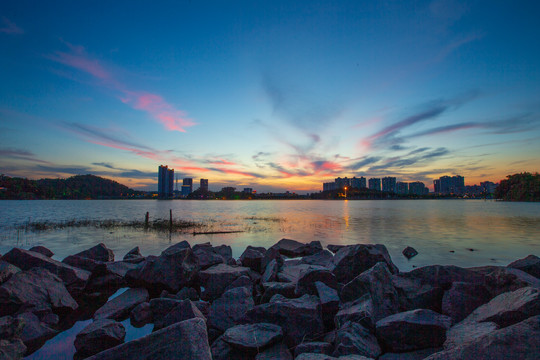 鸳鸯湖