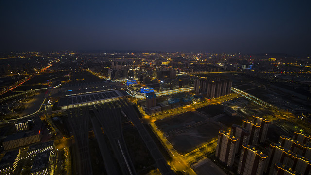 南京南站夜景