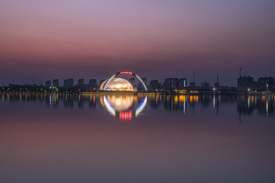 水城明珠夜色