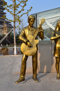 音乐铜人雕塑