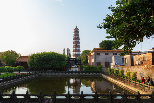 广东湛江市雷州市三元塔