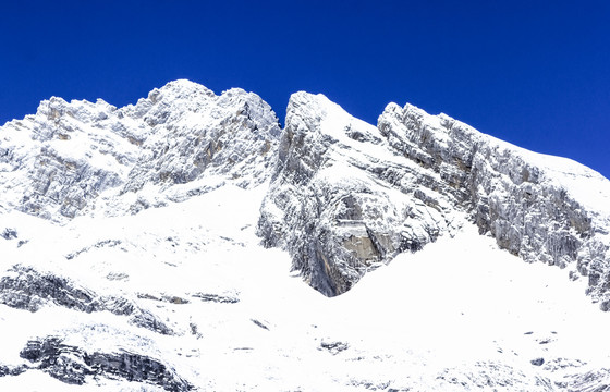 玉龙雪山