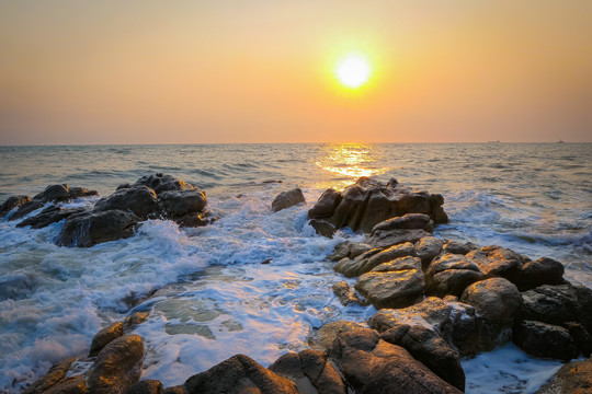 大海日出