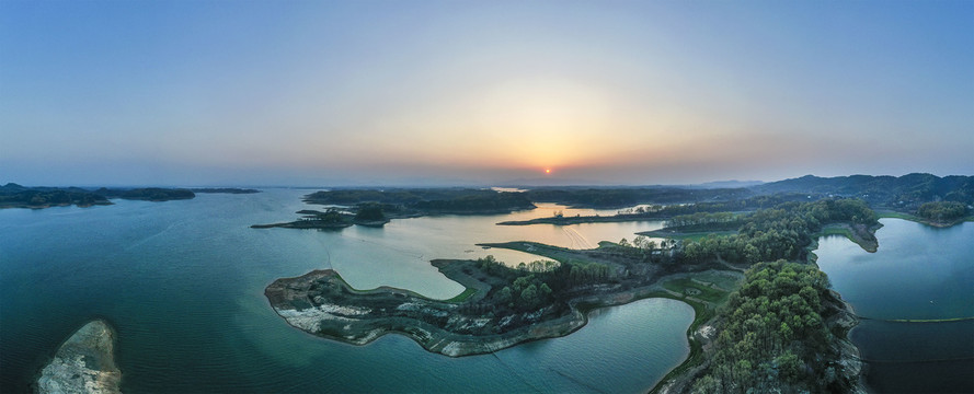 信阳南湾湖落日