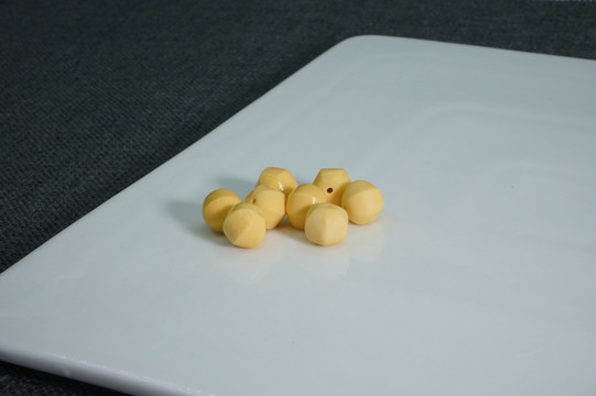 缅黄玉