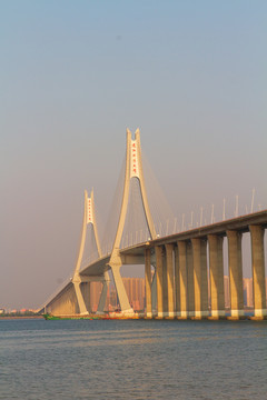 广东湛江海湾大桥风光