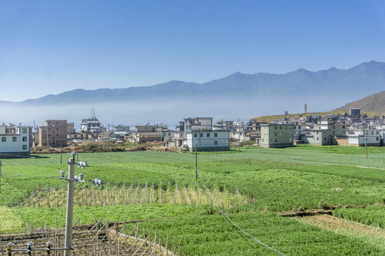 大理山村田园