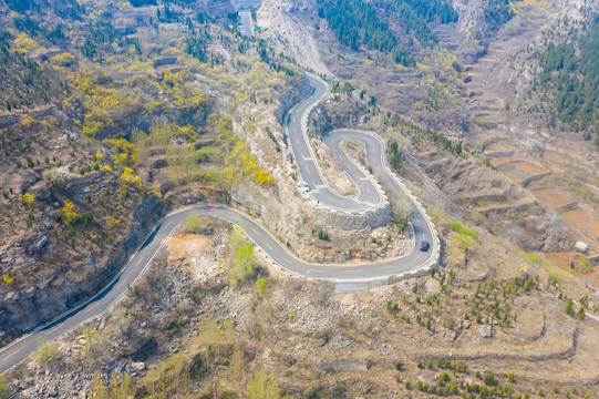 航拍济南南部山区盘山公路045