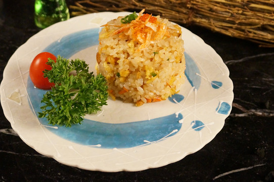 樱花虾炒饭