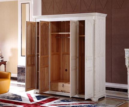 欧美古典实木衣柜打开内部结构