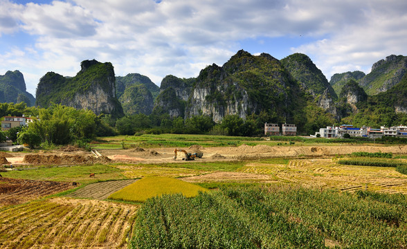 壮族原生态山村