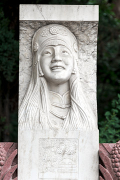 蒙古族人物雕塑