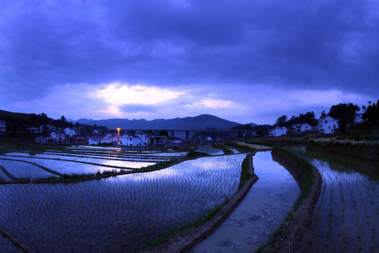 梯田坝