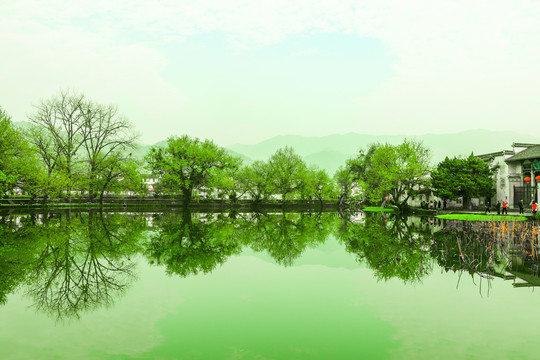 青山绿水风景画