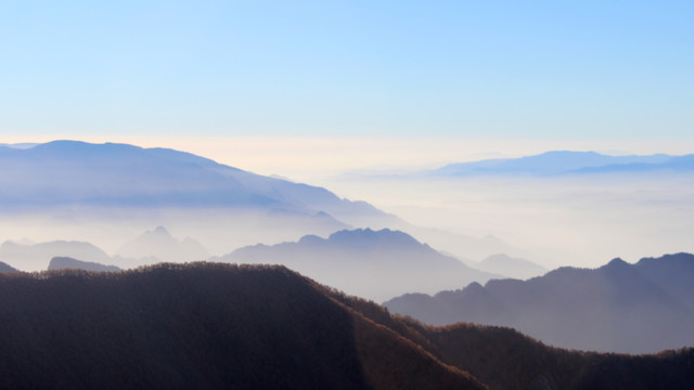 水墨远山