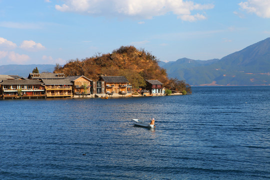 泸沽湖