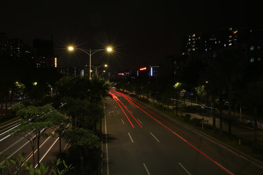 夜景街道光轨