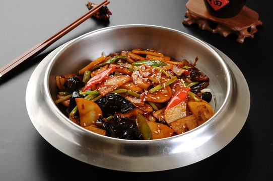 干锅土豆片