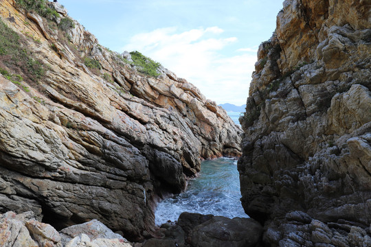 礁石海岸线