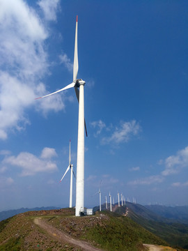 兴国十八排风力发电