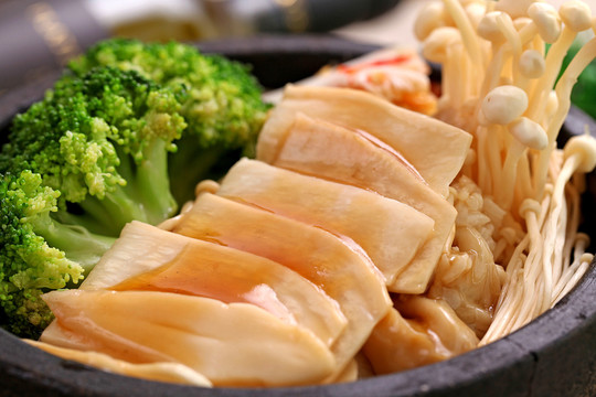 韩式石锅鲍汁什菌饭