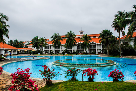 度假区酒店泳池