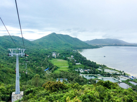 亚龙湾热带天堂森林公园