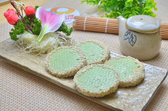 芝麻绿豆饼