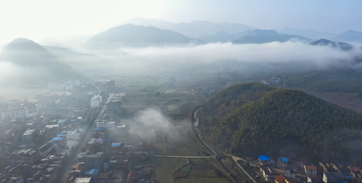 山村云海
