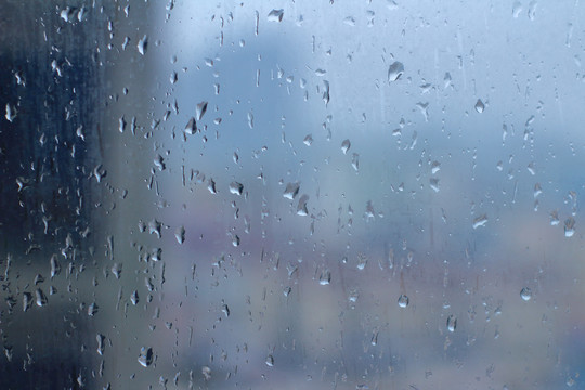 清晰玻璃雨点露珠