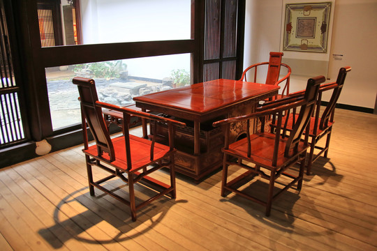 红木官帽椅方桌