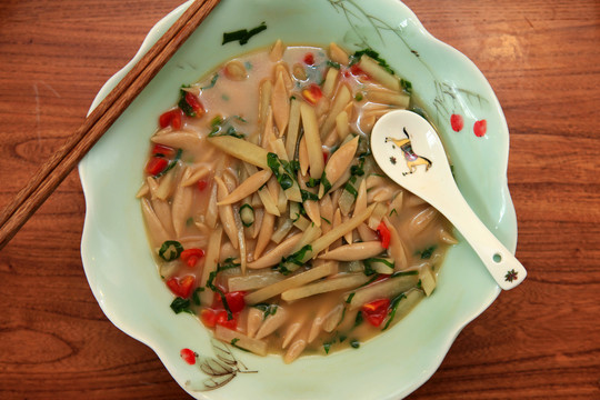 美食