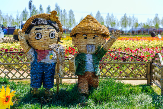 潍水田园稻草雕塑