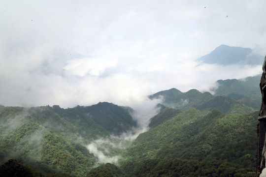 山峦起伏