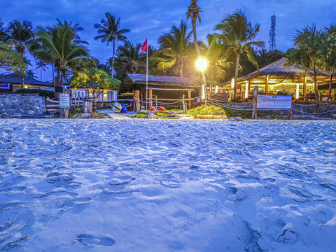 泰国普吉帝王岛白沙滩