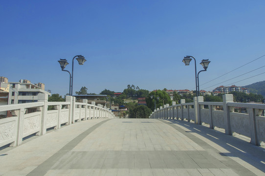 柳湖公园路桥