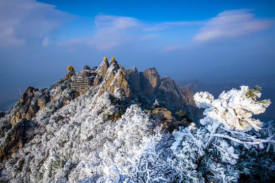 老君山雪景