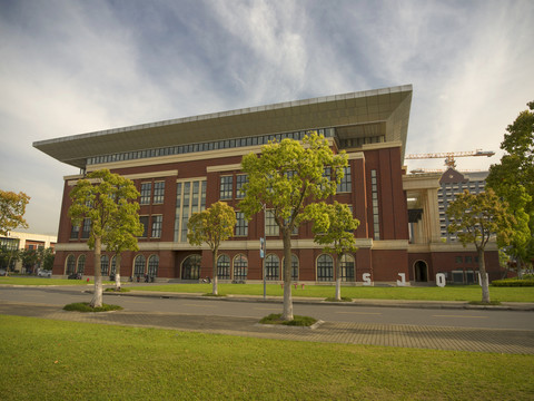 上海建桥学院图书馆