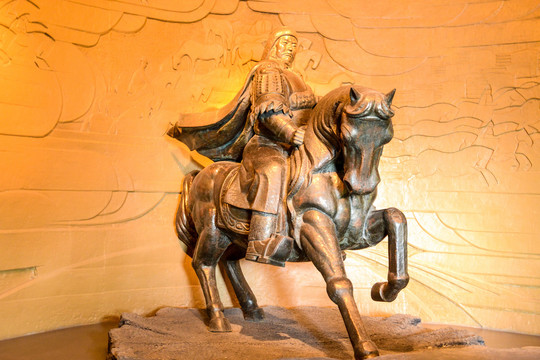 内蒙古博物院成吉思汗雕塑