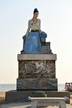 孟姜女雕塑